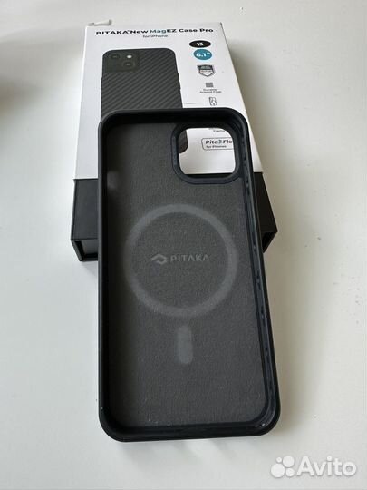 Чехол pitaka на iPhone 13