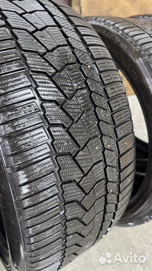 Continental ContiWinterContact TS 860S 275/35 R22 и 315/30 R22 104V