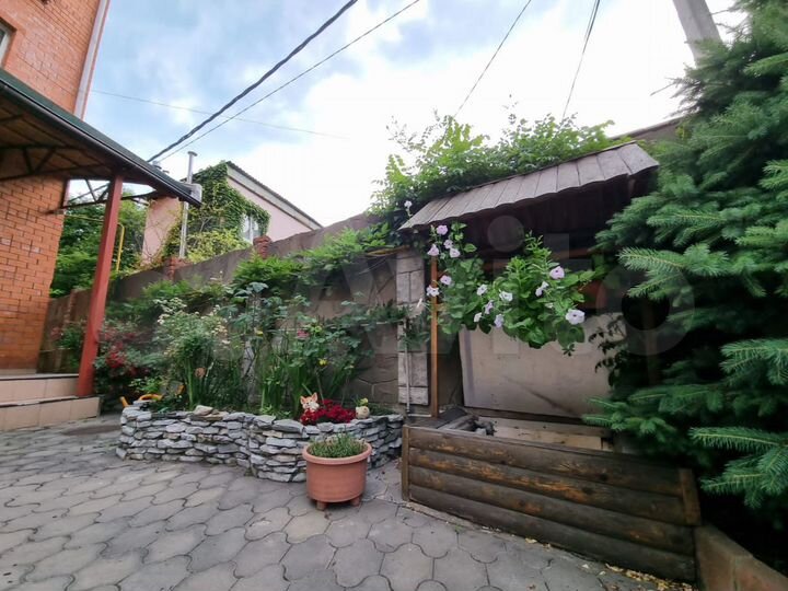 Дом 270 м² на участке 3,3 сот.