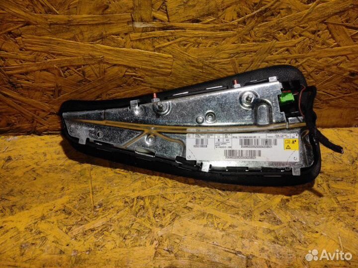 Аирбаг в сиденье правый Mercedes C-Class W 204 2.2