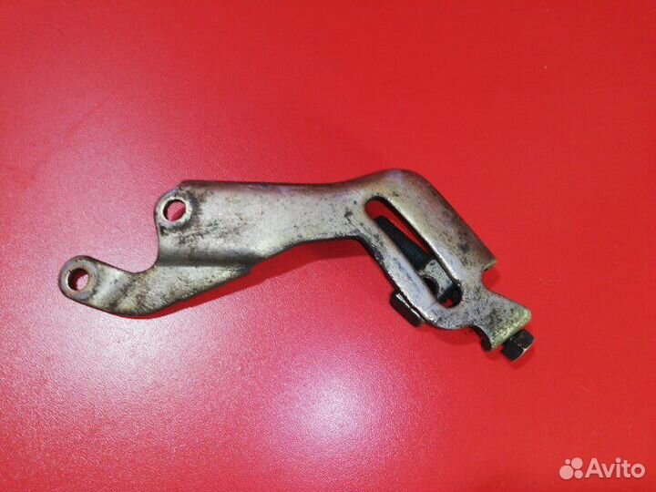 Натяжитель ремня гидроусилителя Nissan Tino HV10