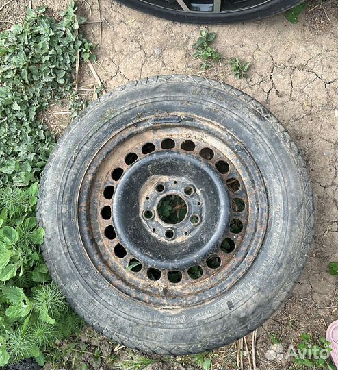 Продаю запчасти на мерседес е 210