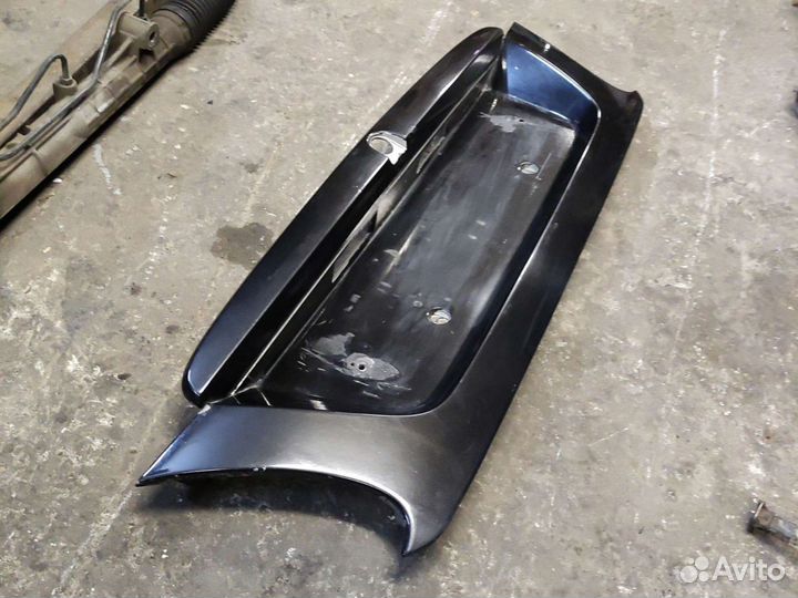 Накладка крышки багажника Nissan Almera N16