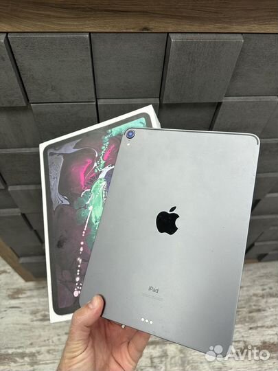 iPad pro 11 2018 с коробкой без iD