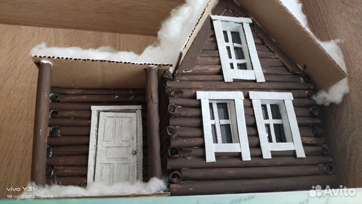 Поделка в виде домика/терема в детский сад/школу