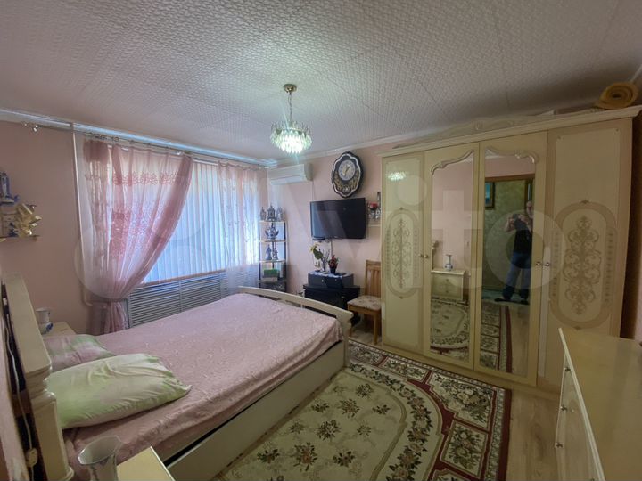 2-к. квартира, 55 м², 3/5 эт.