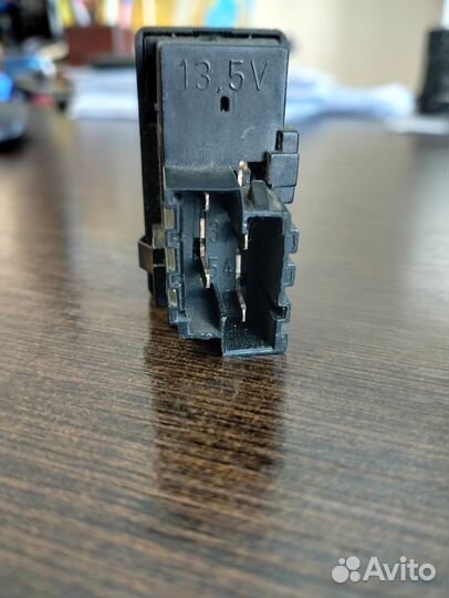 Кнопка обогрева стекла и зеркал Volvo 850 Вольво