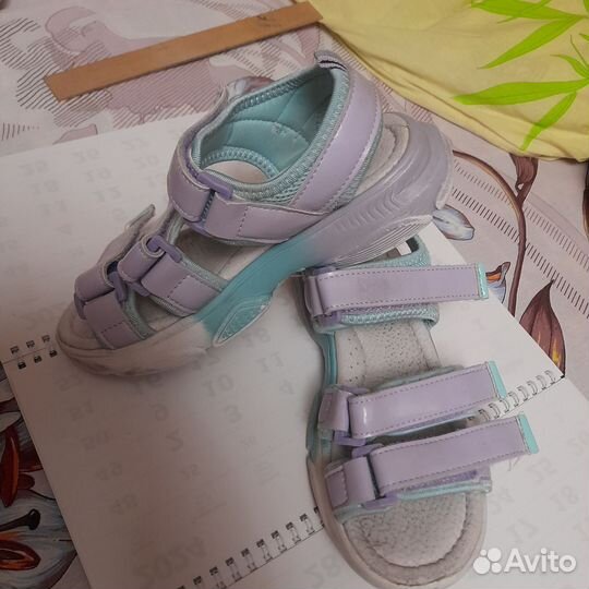 Сандалии для девочки