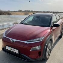 Hyundai Kona AT, 2018, 27 000 км, с пробегом, цена 2 750 000 руб.