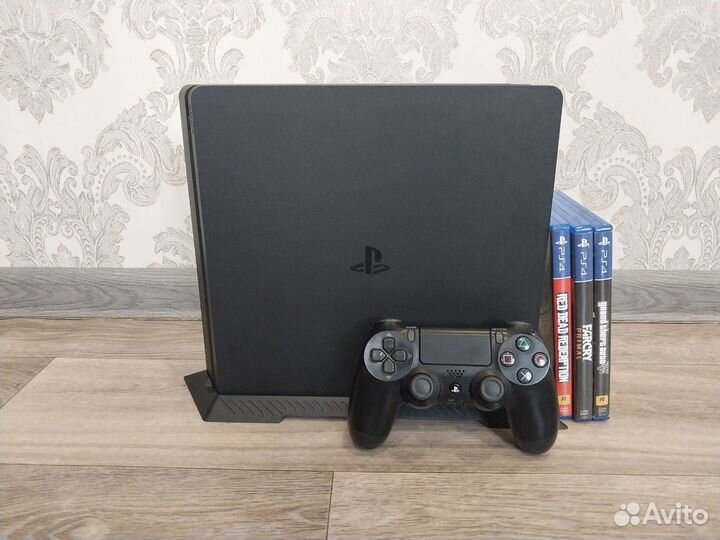 Sony PS4 Слим в идеальном состоянии