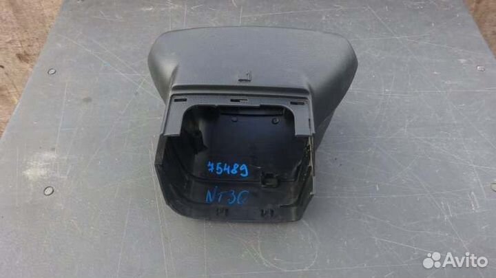 Кожух рулевой колонки Nissan Xtrail NT30 QR20DE