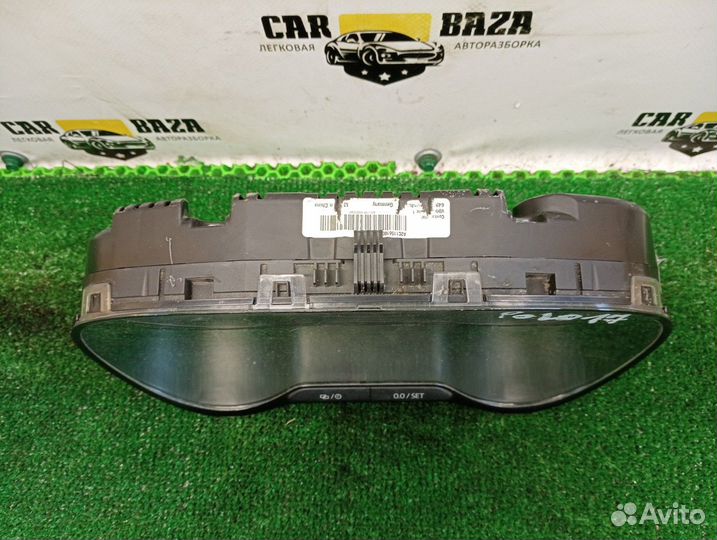 Панель приборов Volkswagen Polo