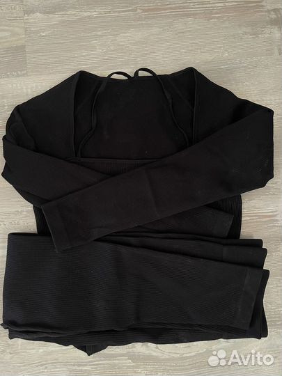 Костюм для фитнеса