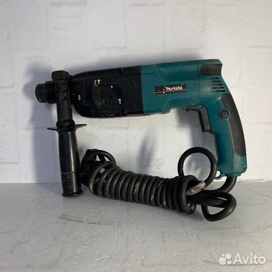 Перфоратор Makita HR2450 (7423)