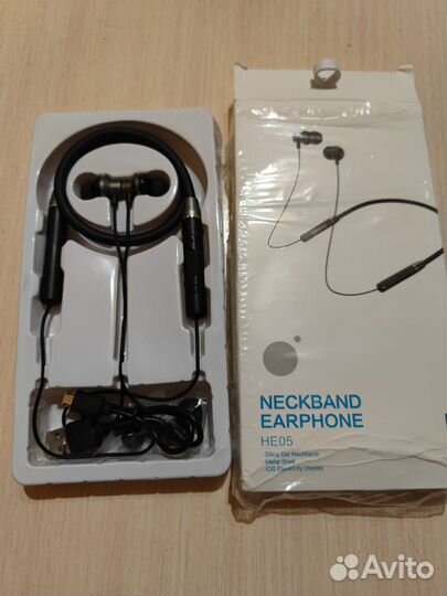 Беспроводные блютуз наушники lenovo HE05 новые