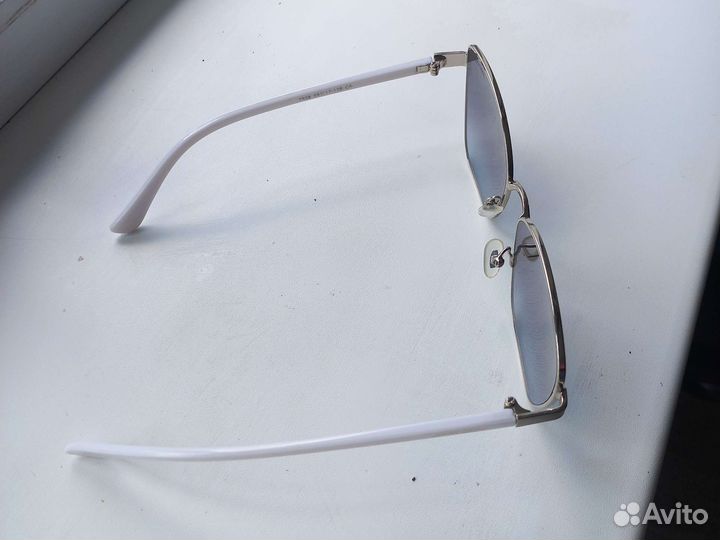 Солнцезащитные очки женские