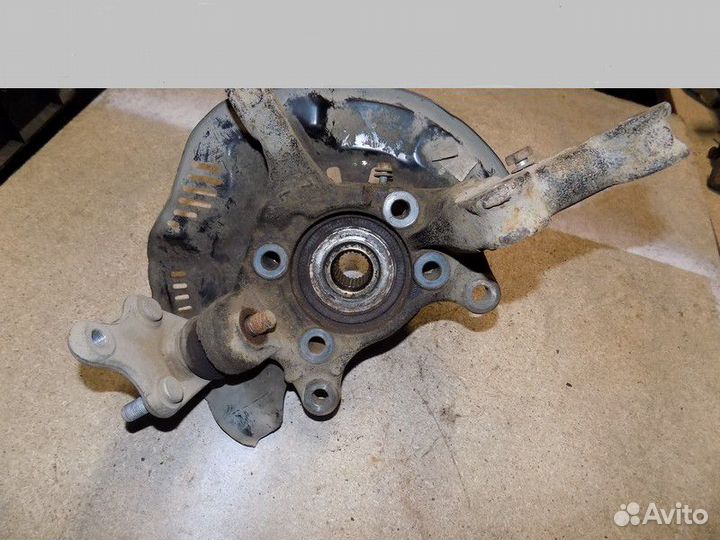 Кулак поворотный передний левый Corolla E15 2006-2