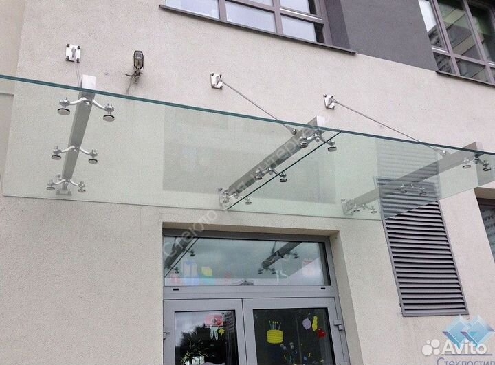 Стеклянный навес