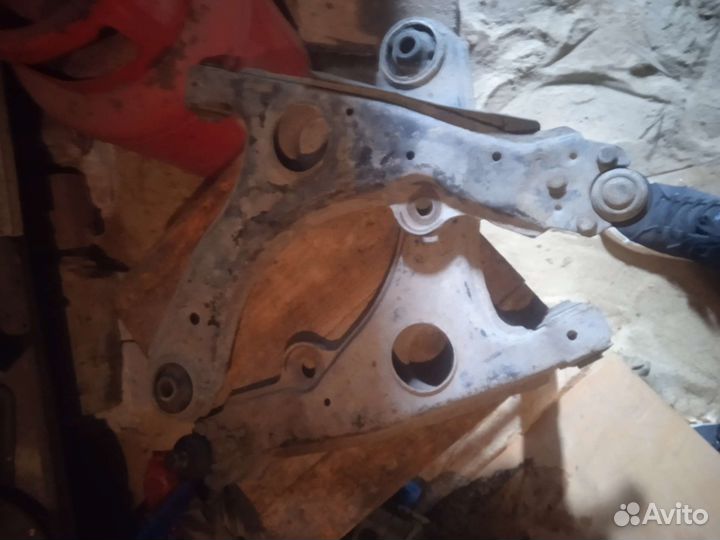 Запчасти на volkswagen passat b3