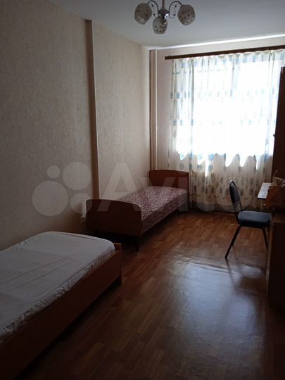 3-к. квартира, 87 м², 4/10 эт.