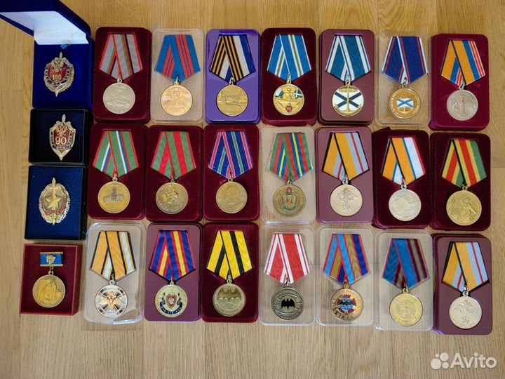 Ордена и медали