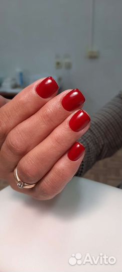 Маникюр и педикюр