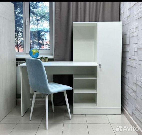 Письменный стол