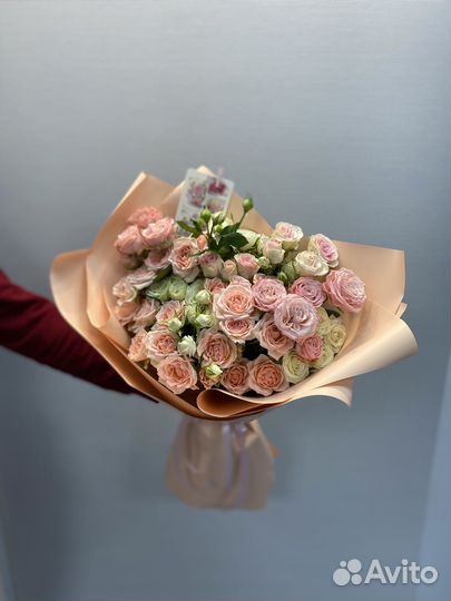 Цветы/букет из кустовых роз