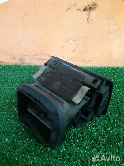 Воздуховод салона передний правый Газ 330232