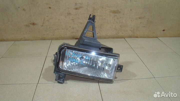Фара противотуманная правая Toyota LC 200