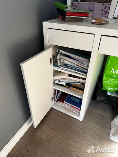 Письменный стол IKEA