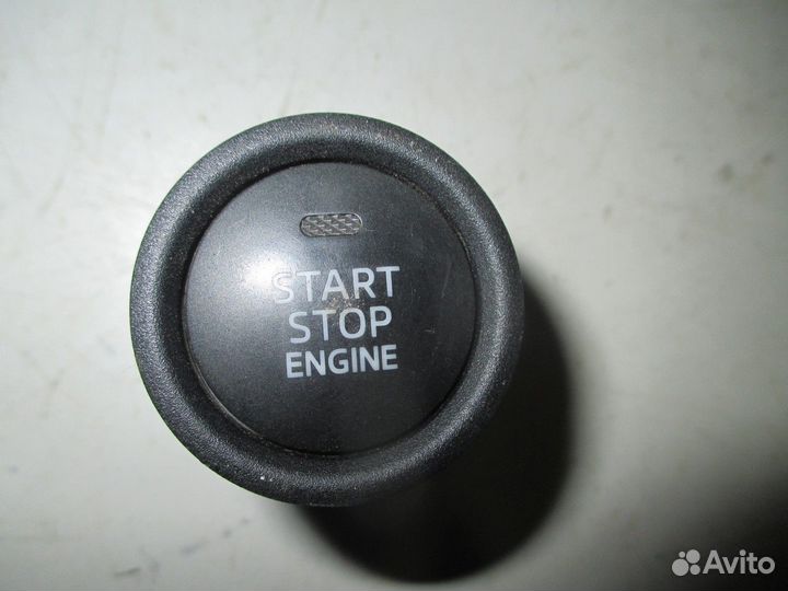 Кнопка запуска двигателя (Mazda CX-5)
