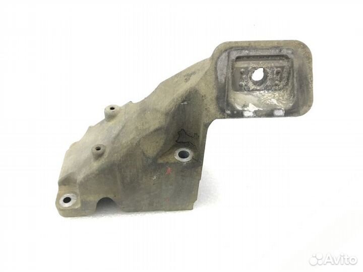 Кронштейн двигателя правый Land Rover Range Rover