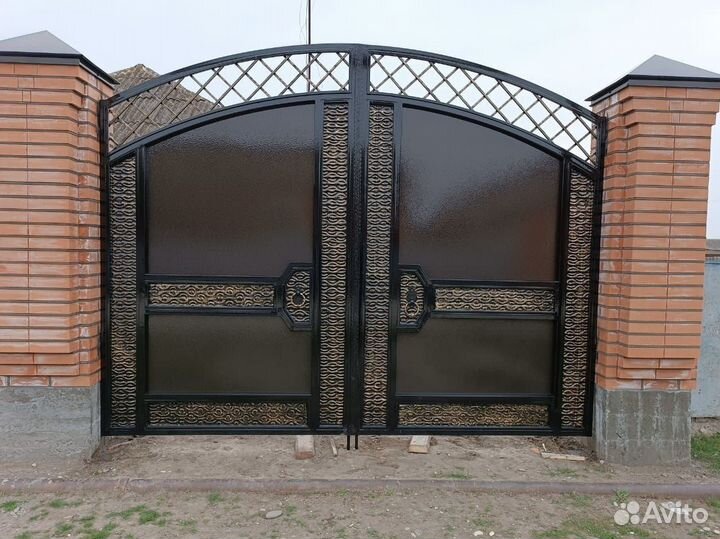 Кованые ворота
