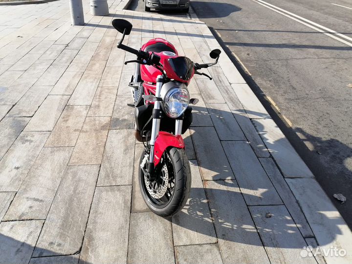 Мотоцикл Ducati 821