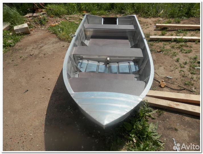 Алюминиевая лодка Вятка Профи 37