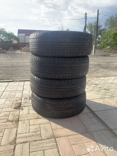 Nokian Tyres Hakka Van 215/60 R17