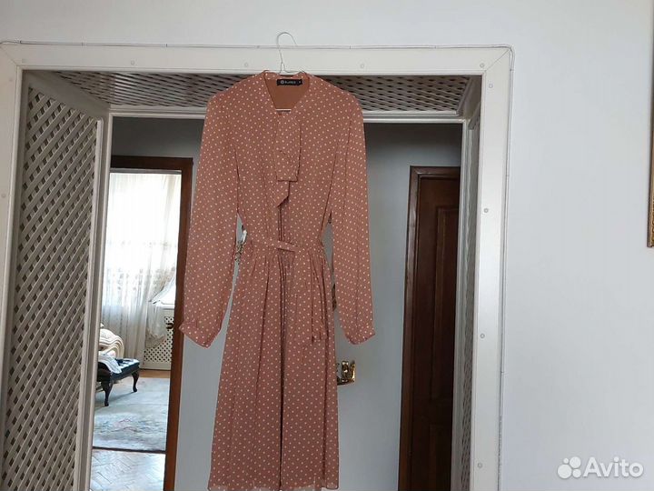 Платья несколько