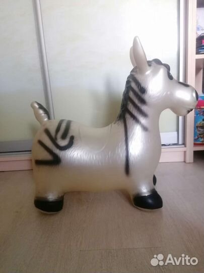 Лошадь прыгун