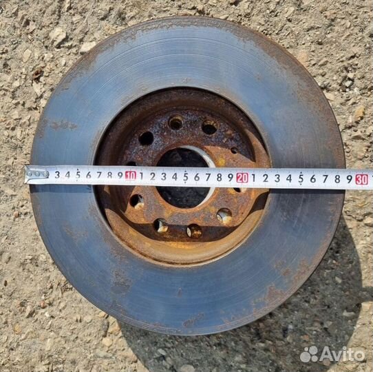 Тормозной диск Skoda Octavia A5