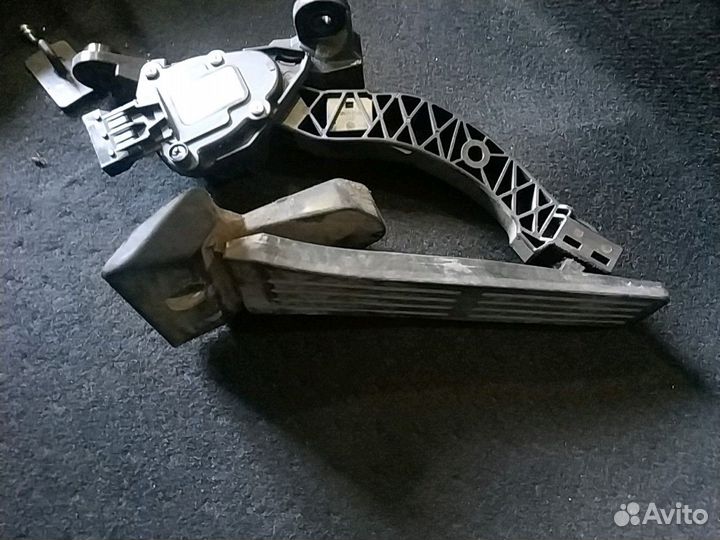 Педаль газа kia cerato 3 yd 2013 г