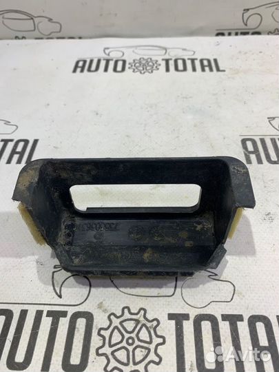 Накладка замка багажника Fiat Albea 350A1000 2010