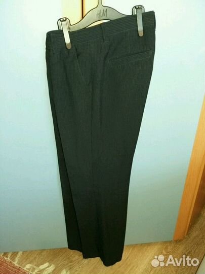 Продам школьный костюм 10-11 лет, рубашки