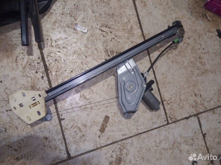 Стеклоподъемник передний левый Renault Espace 3 JE