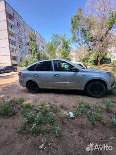 LADA Granta 1.6 МТ, 2018, 130 000 км