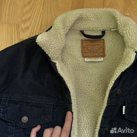 Вельветовая куртка levis