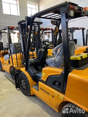 Вилочный погрузчик Hyundai 25DE-7, 2023