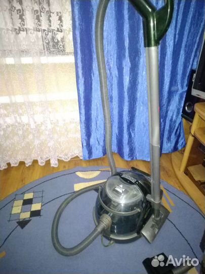 Моющий пылесос Bissell