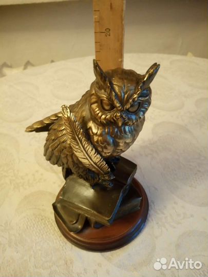 Статуэтка учёный филин