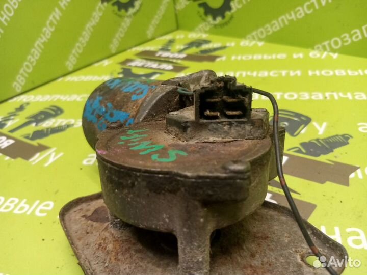 Моторчик стеклоочистителя передний Suzuki Swift 2